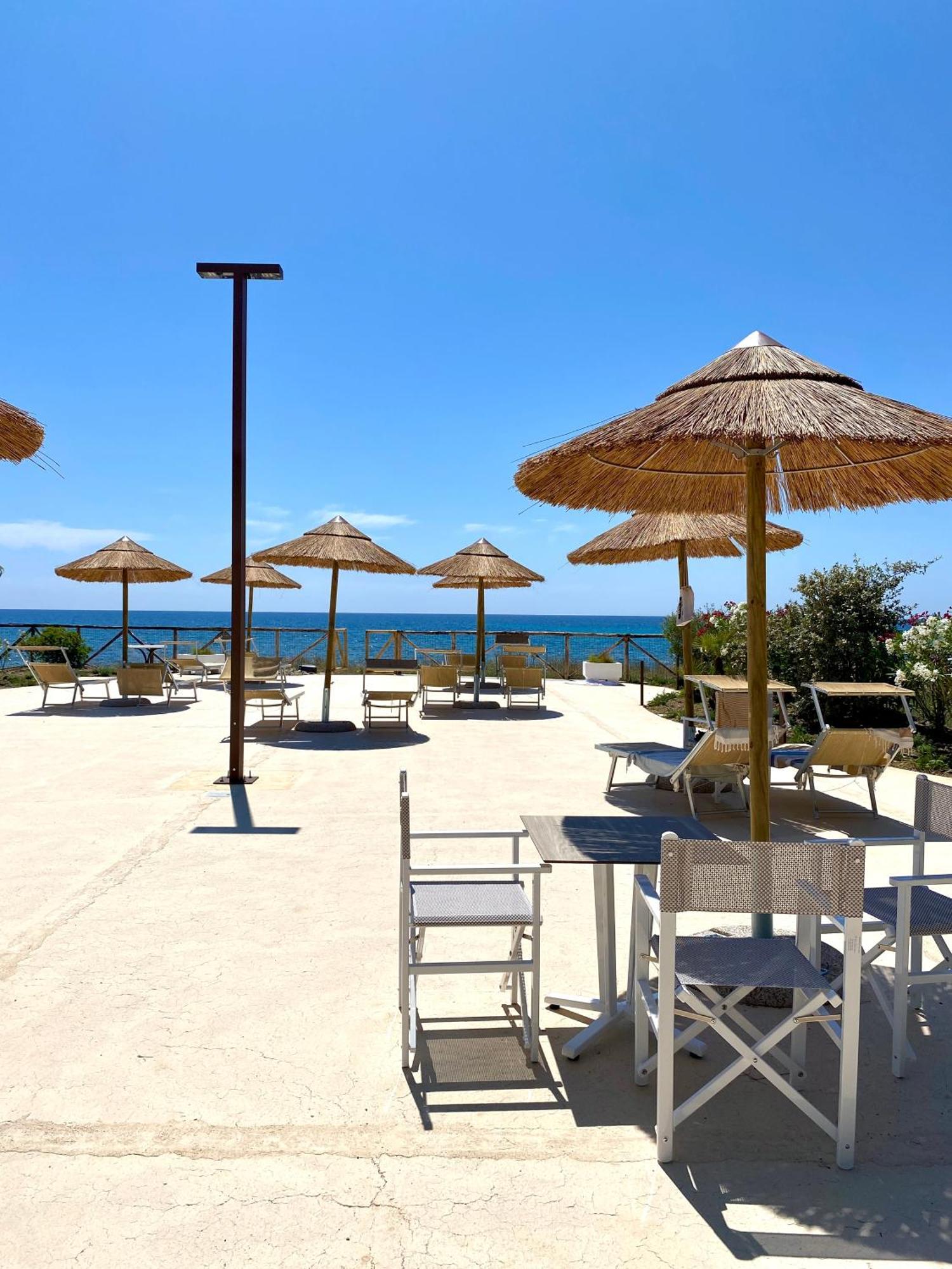 Hotel Mare Pineta ซานตา มาร์เกรีตา ดิ ปูลา ภายนอก รูปภาพ